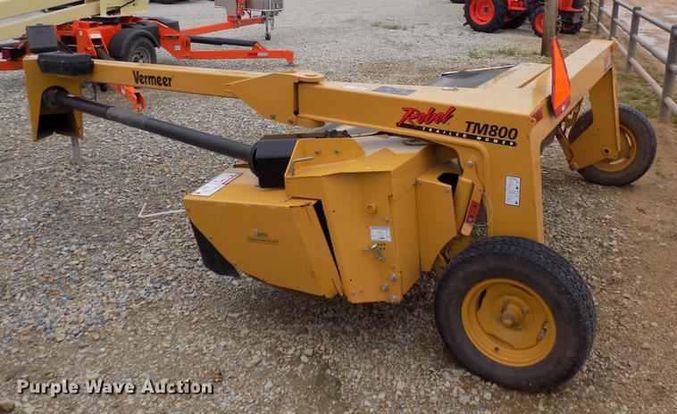 image for item DB9698 2013 Vermeer TM800 disc mower