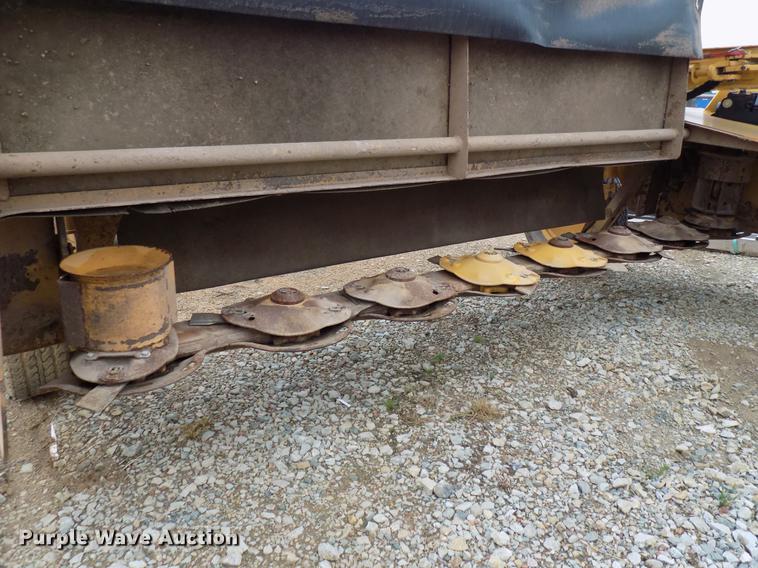 image for item DB9698 2013 Vermeer TM800 disc mower