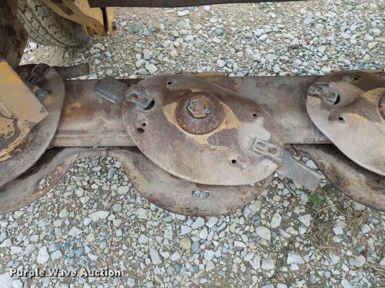 image for item DB9698 2013 Vermeer TM800 disc mower