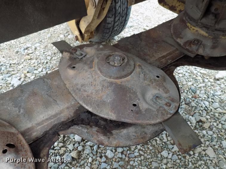 image for item DB9698 2013 Vermeer TM800 disc mower