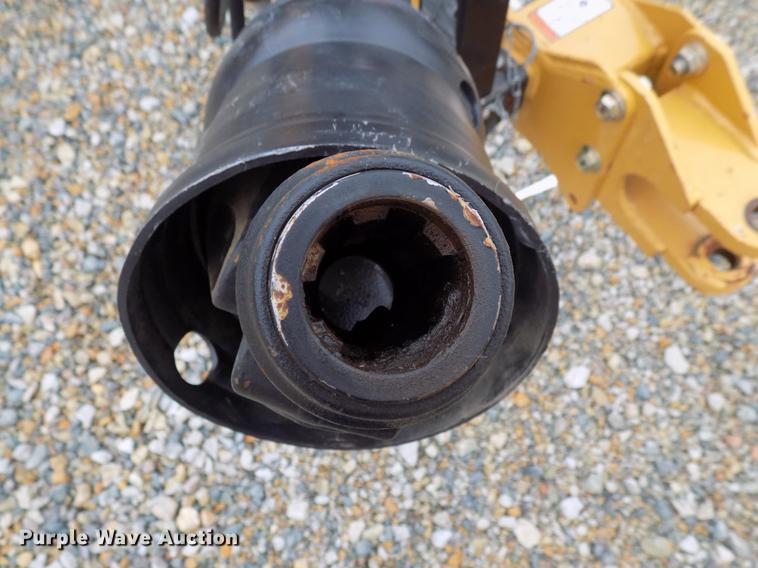 image for item DB9698 2013 Vermeer TM800 disc mower