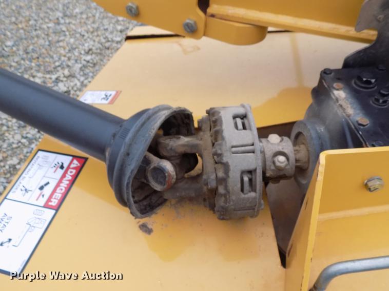 image for item DB9698 2013 Vermeer TM800 disc mower