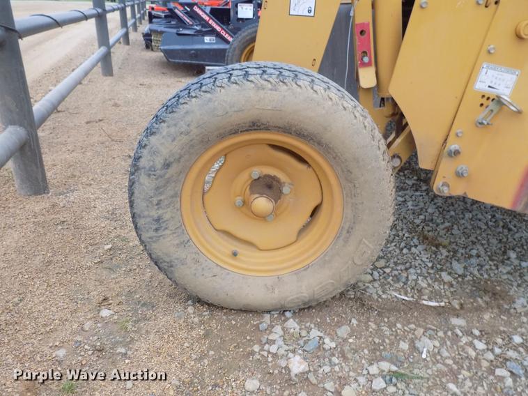 image for item DB9698 2013 Vermeer TM800 disc mower