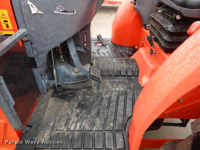 image for item DE3937 2015 Kubota L3560D tractor