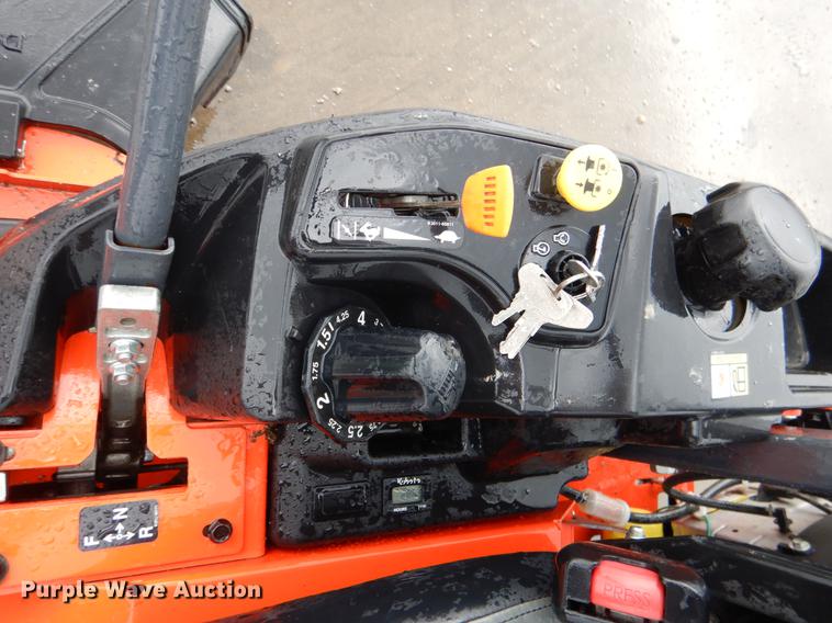 image for item DE3943 Kubota Z1225BR ZTR lawn mower