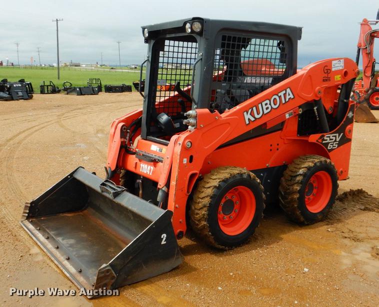 image for item DE3947 2016 Kubota SSV65 skid steer