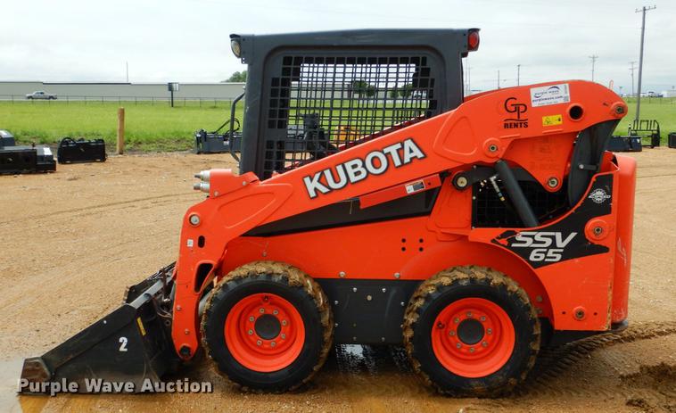 image for item DE3947 2016 Kubota SSV65 skid steer