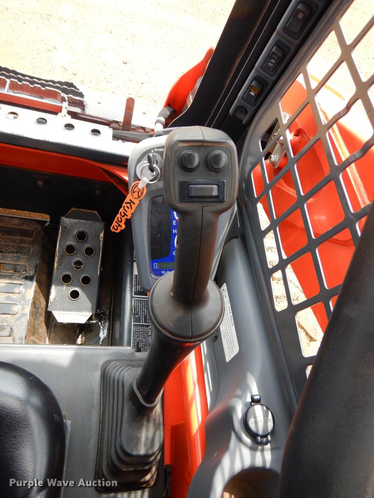 image for item DE3947 2016 Kubota SSV65 skid steer