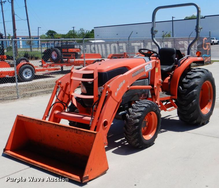 image for item DE3958 2010 Kubota L3540GST tractor