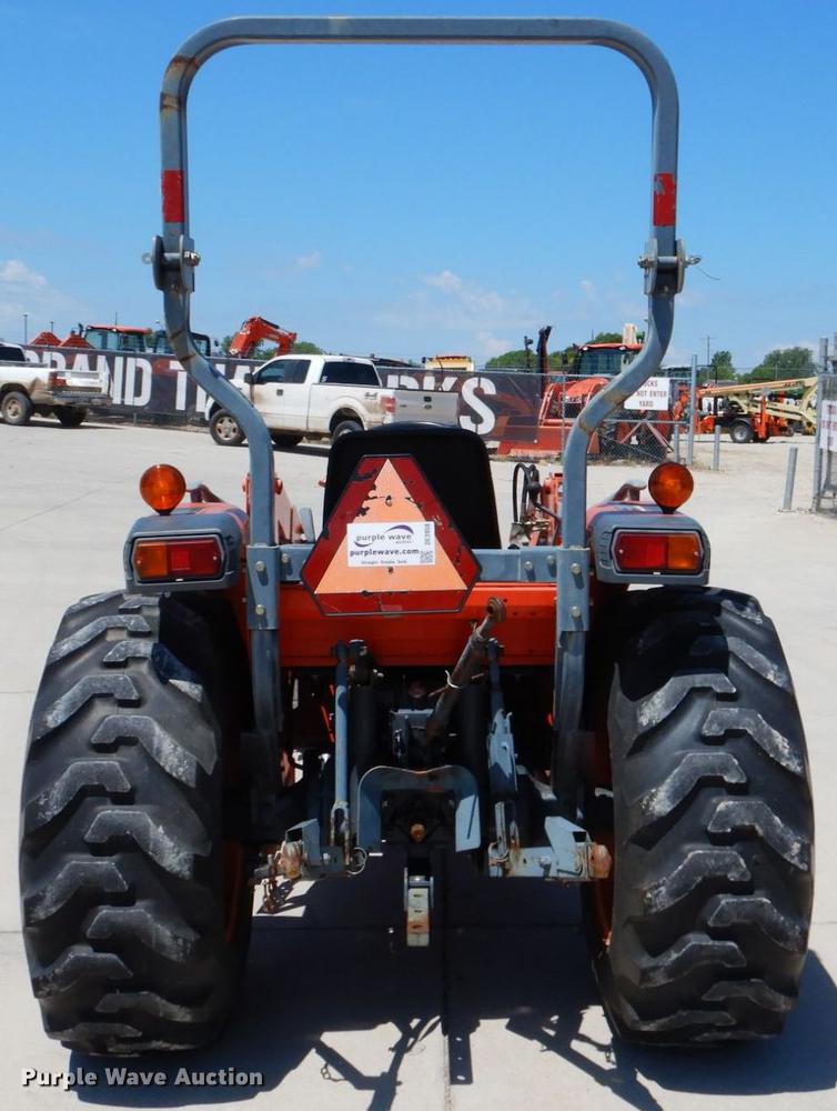 image for item DE3958 2010 Kubota L3540GST tractor