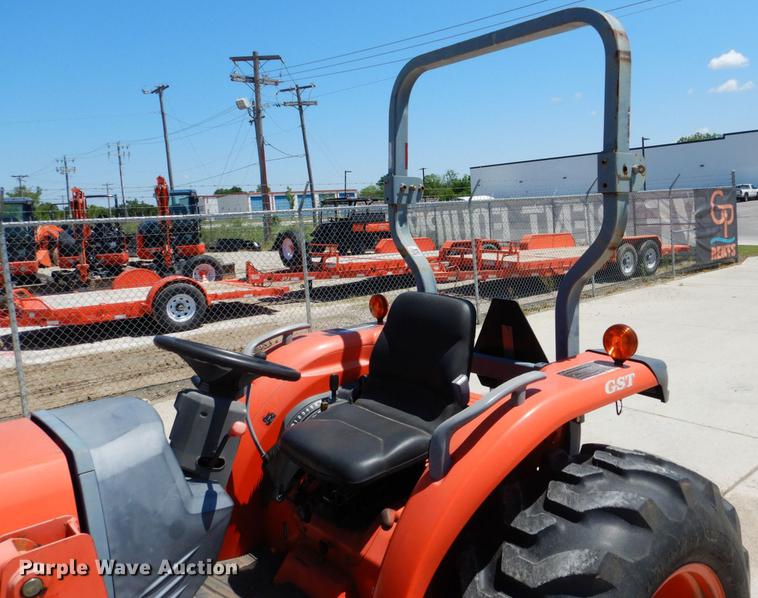 image for item DE3958 2010 Kubota L3540GST tractor