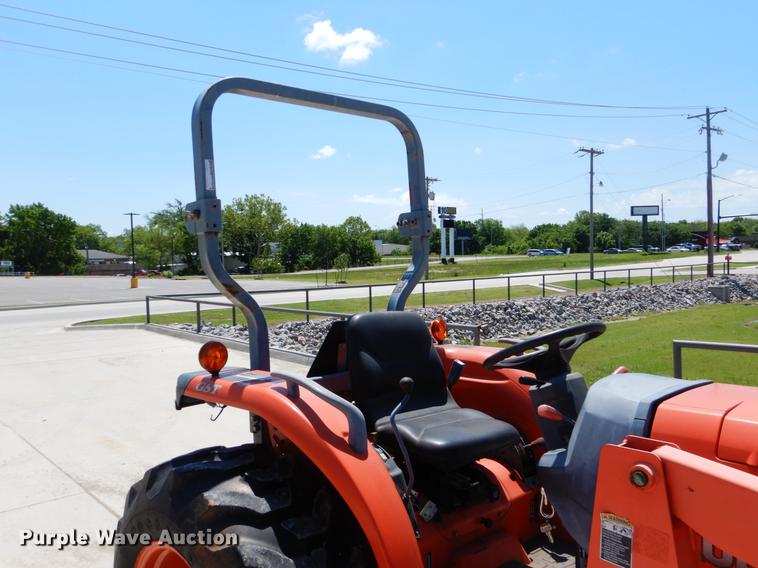 image for item DE3958 2010 Kubota L3540GST tractor