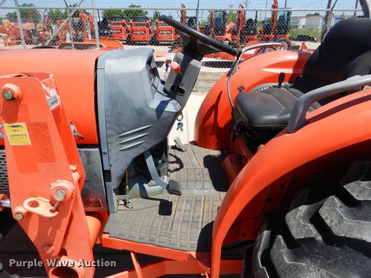 image for item DE3958 2010 Kubota L3540GST tractor