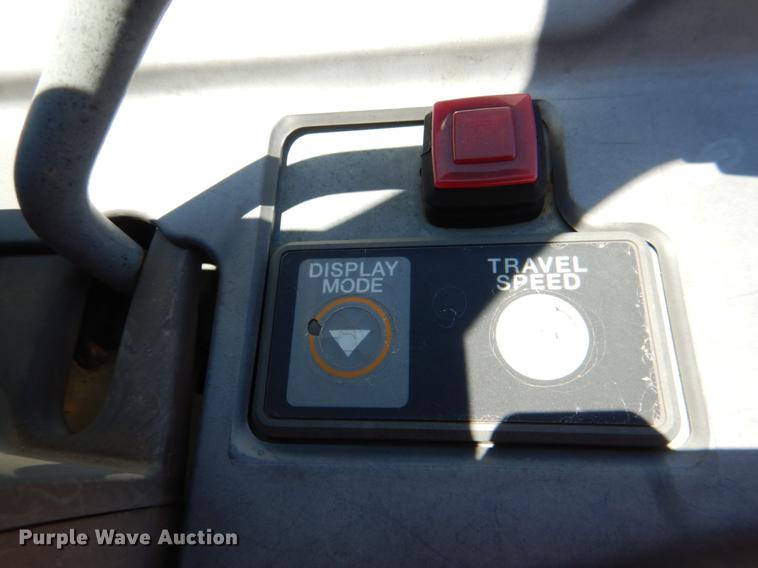 image for item DE3958 2010 Kubota L3540GST tractor