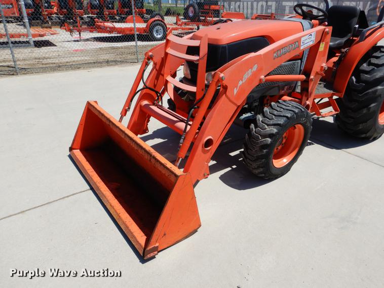 image for item DE3958 2010 Kubota L3540GST tractor