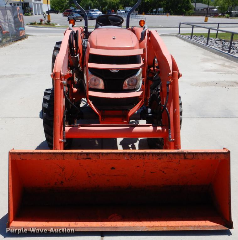 image for item DE3958 2010 Kubota L3540GST tractor