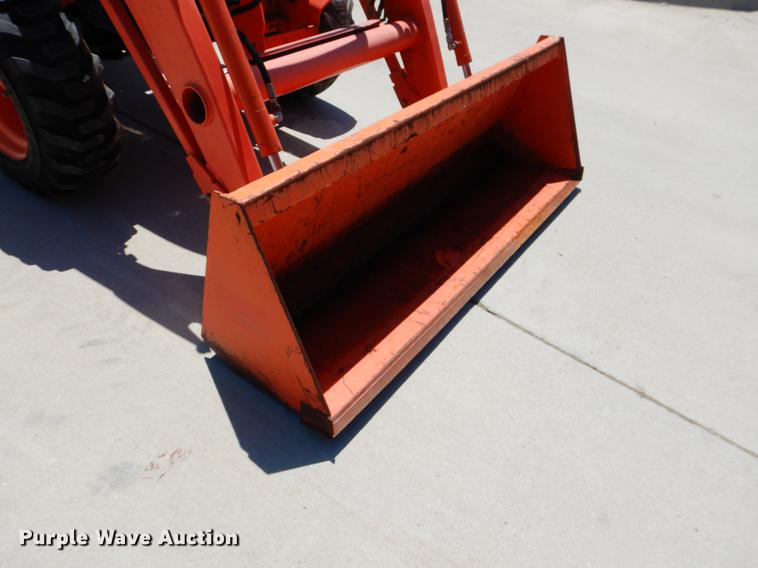 image for item DE3958 2010 Kubota L3540GST tractor