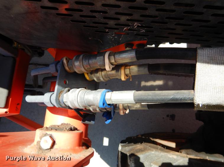 image for item DE3958 2010 Kubota L3540GST tractor