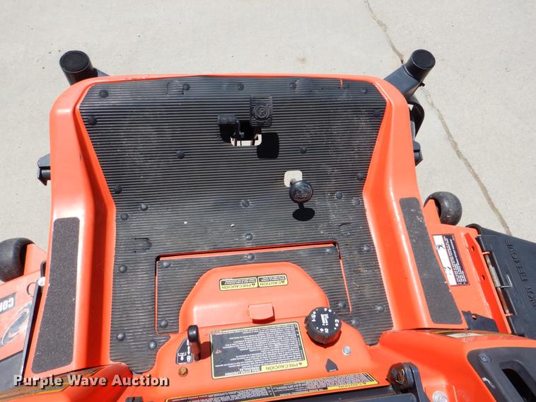 image for item DE3959 2010 Kubota ZG227  ZTR lawn mower