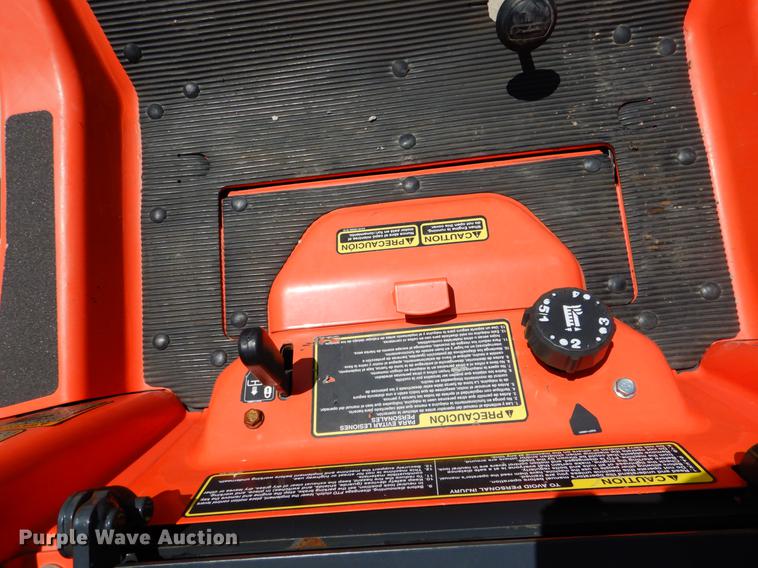 image for item DE3959 2010 Kubota ZG227  ZTR lawn mower