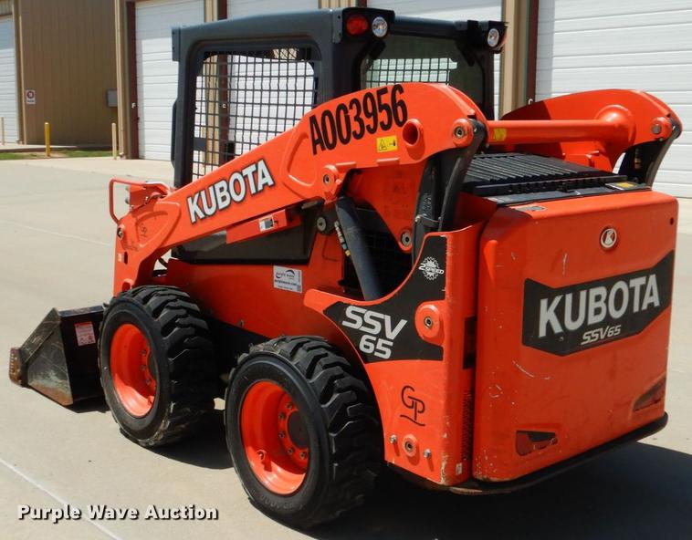 image for item DE3960 2016 Kubota SSV65 skid steer