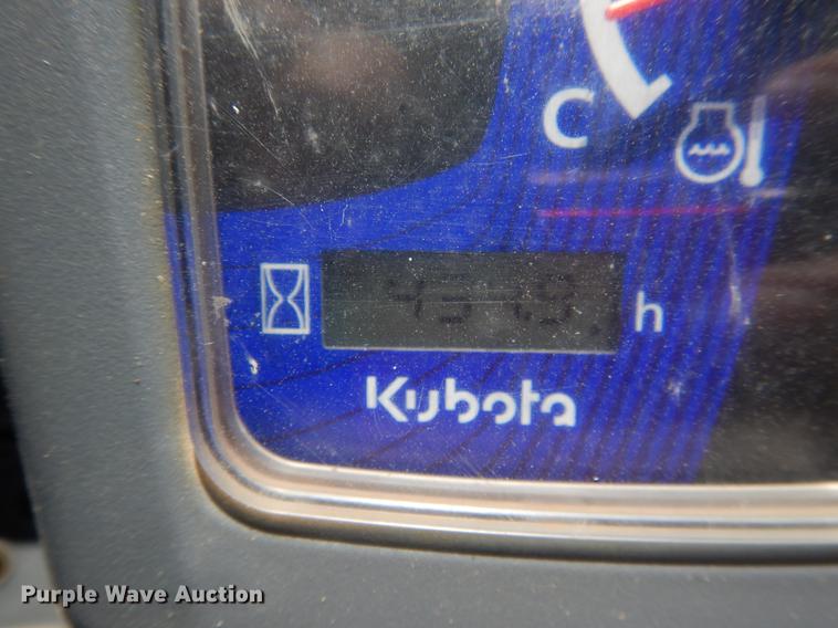 image for item DE3960 2016 Kubota SSV65 skid steer