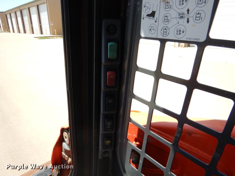 image for item DE3960 2016 Kubota SSV65 skid steer