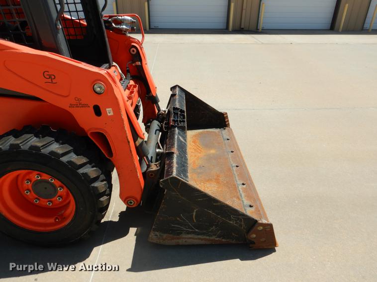 image for item DE3960 2016 Kubota SSV65 skid steer