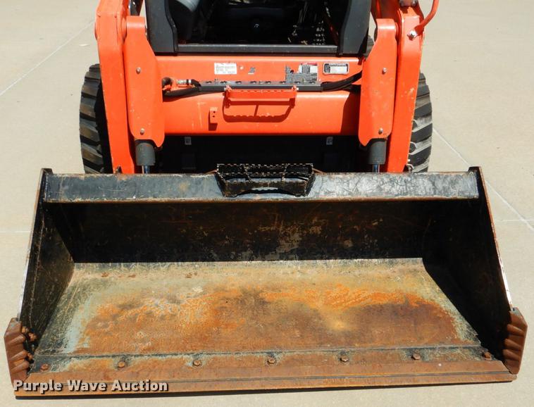 image for item DE3960 2016 Kubota SSV65 skid steer