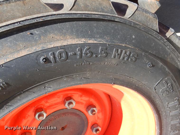 image for item DE3960 2016 Kubota SSV65 skid steer