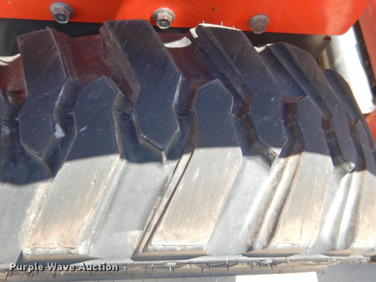 image for item DE3960 2016 Kubota SSV65 skid steer