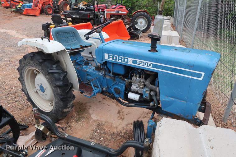 image for item DG3419 1979 Ford 1500 tractor