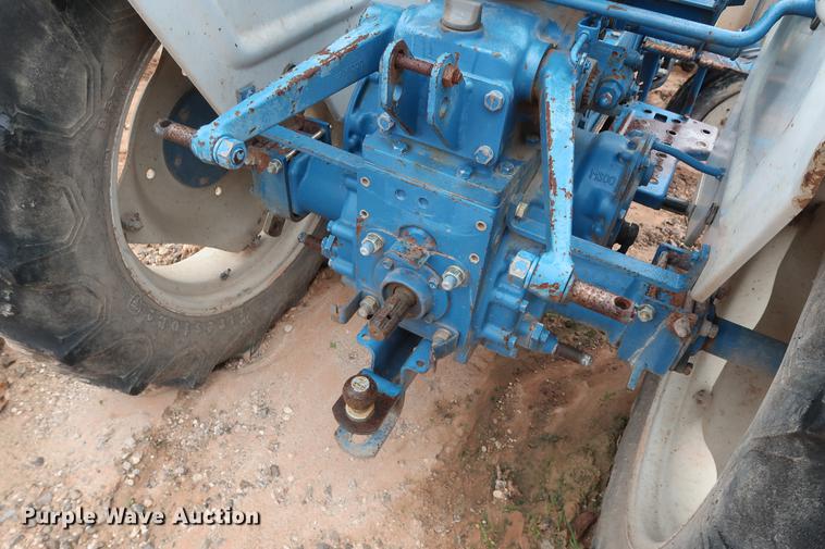 image for item DG3419 1979 Ford 1500 tractor
