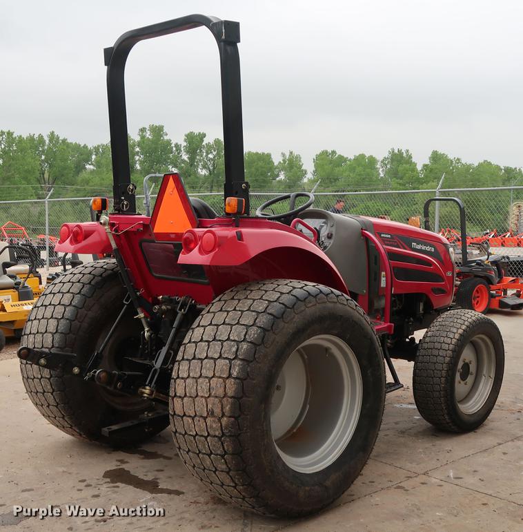 image for item DG3420 2016 Mahindra 2555 MFWD tractor