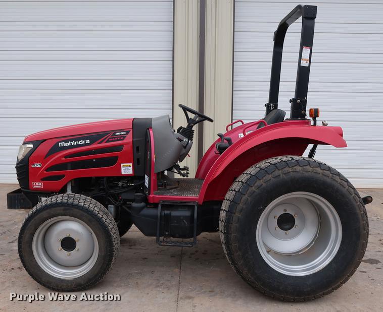 image for item DG3420 2016 Mahindra 2555 MFWD tractor