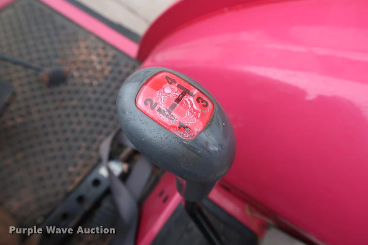 image for item DG3420 2016 Mahindra 2555 MFWD tractor