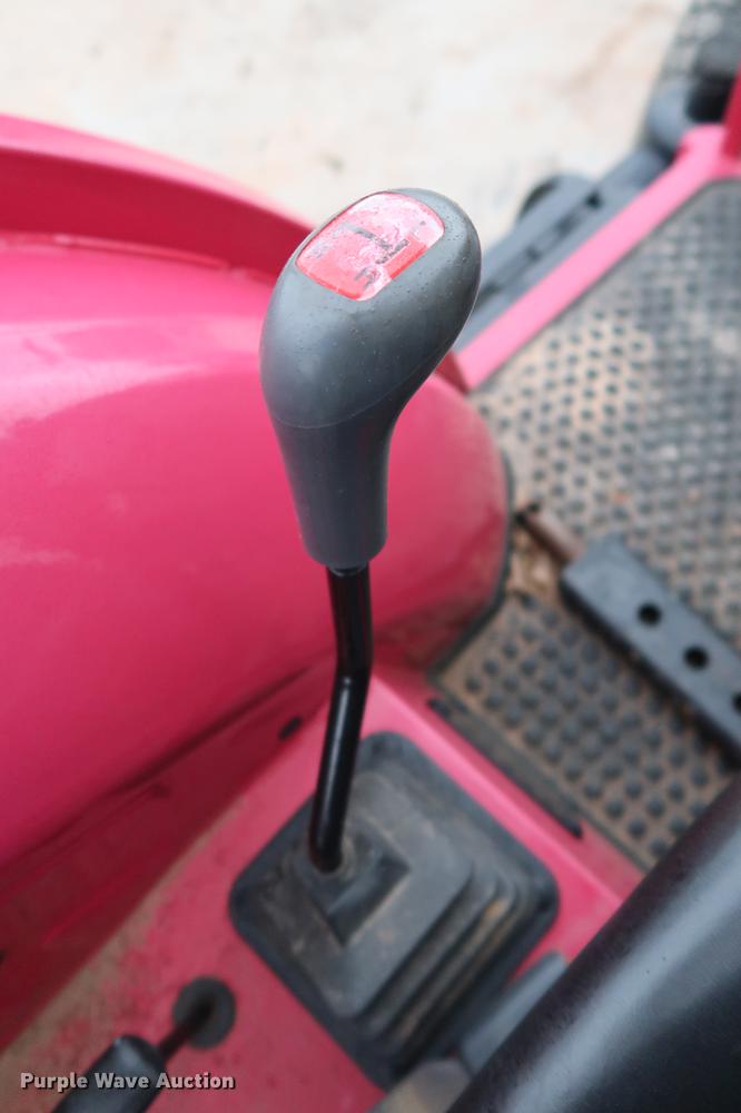 image for item DG3420 2016 Mahindra 2555 MFWD tractor