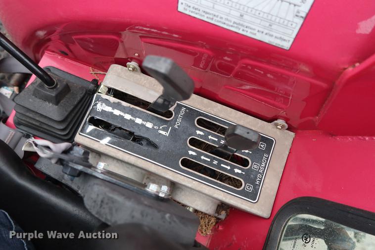 image for item DG3420 2016 Mahindra 2555 MFWD tractor