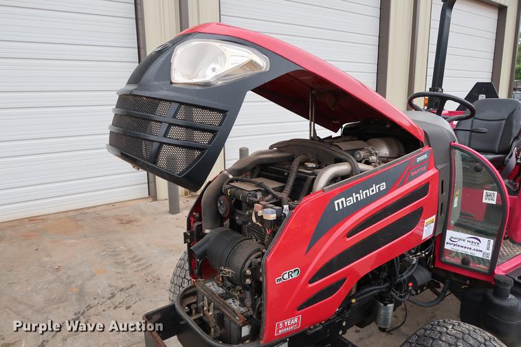 image for item DG3420 2016 Mahindra 2555 MFWD tractor