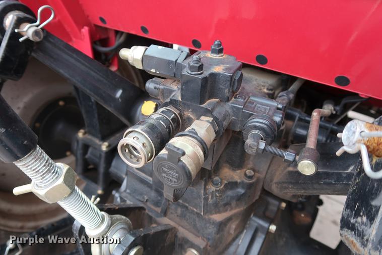 image for item DG3420 2016 Mahindra 2555 MFWD tractor