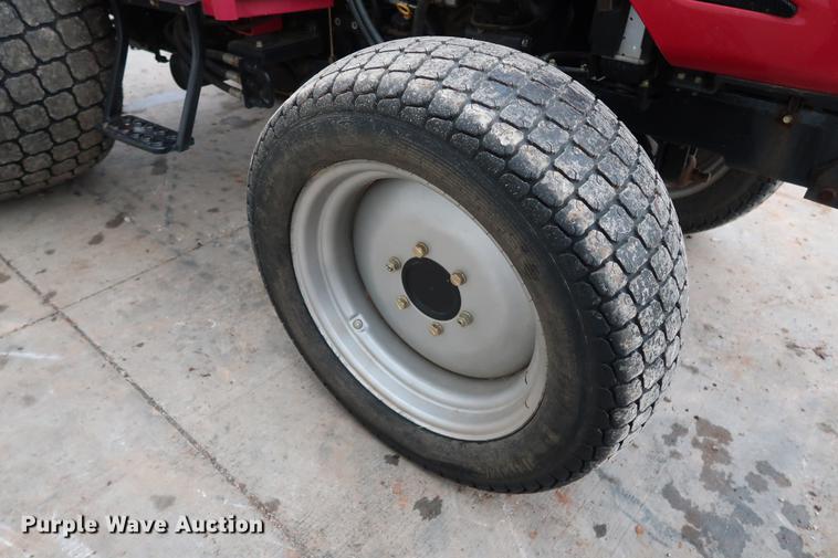 image for item DG3420 2016 Mahindra 2555 MFWD tractor