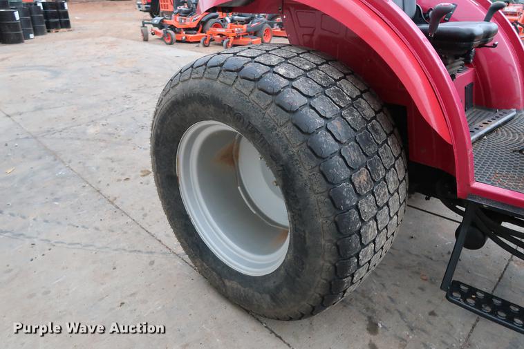 image for item DG3420 2016 Mahindra 2555 MFWD tractor