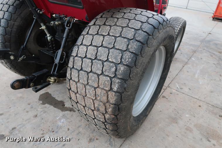 image for item DG3420 2016 Mahindra 2555 MFWD tractor