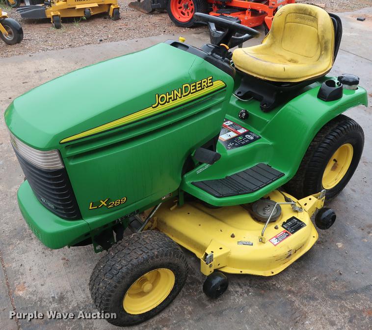 image for item DG3425 2002 John Deere LX289 lawn mower