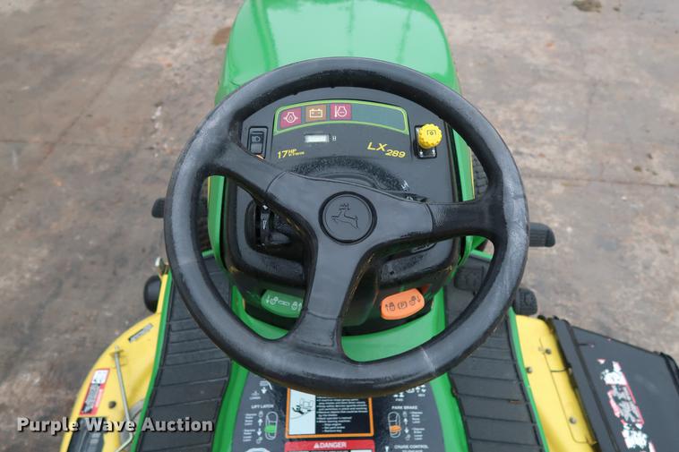 image for item DG3425 2002 John Deere LX289 lawn mower