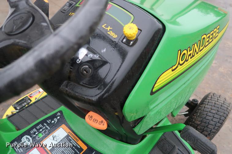 image for item DG3425 2002 John Deere LX289 lawn mower