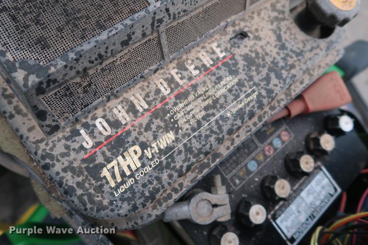 image for item DG3425 2002 John Deere LX289 lawn mower