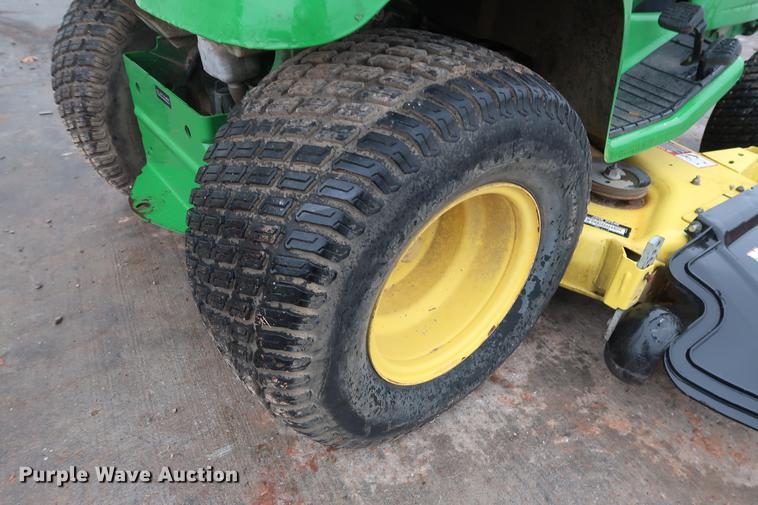 image for item DG3425 2002 John Deere LX289 lawn mower