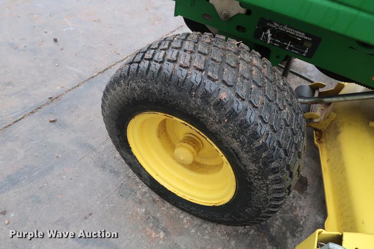 image for item DG3425 2002 John Deere LX289 lawn mower