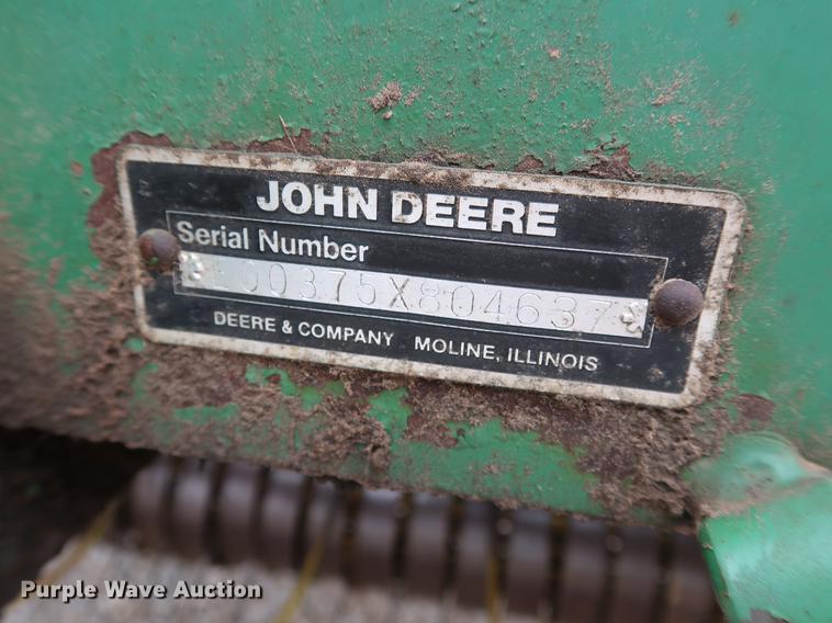 image for item DG3429 John Deere 375 round baler